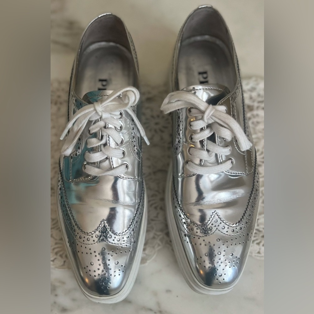 PRADA Oxford Metallic Brogue Lace Up Loafer Shoes Size 40 $995 - Picture 6 of 11